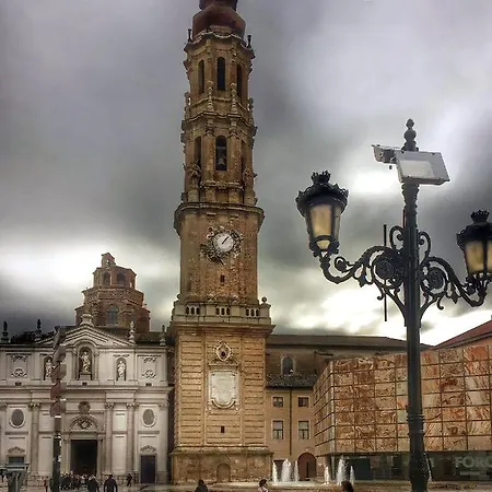 Apartman El Balcon Del Ebro By Alogest- Vistas, Piscina Y 2 Parking Zaragoza