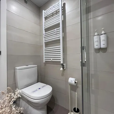 Apartment El Balcon Del Ebro By Alogest- Vistas, Piscina Y 2 Parking Zaragoza