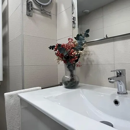 El Balcon Del Ebro By Alogest- Vistas, Piscina Y 2 Parking Apartment Zaragoza