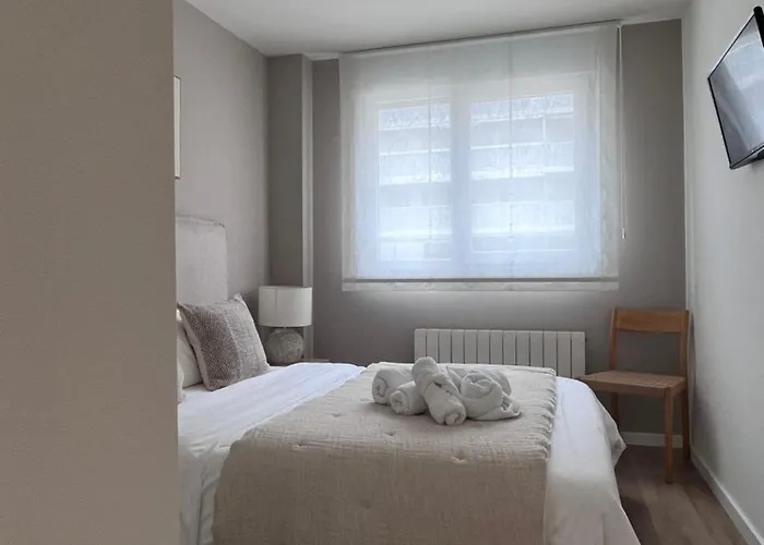 Apartman El Balcon Del Ebro By Alogest- Vistas, Piscina Y 2 Parking Zaragoza