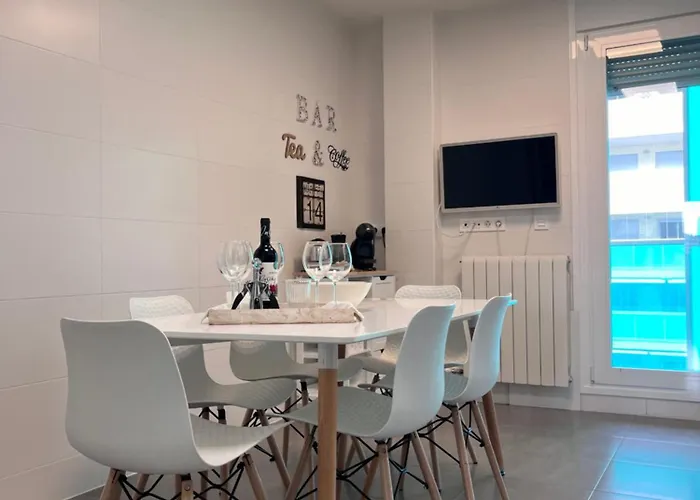 Apartman El Balcon Del Ebro By Alogest- Vistas, Piscina Y 2 Parking *