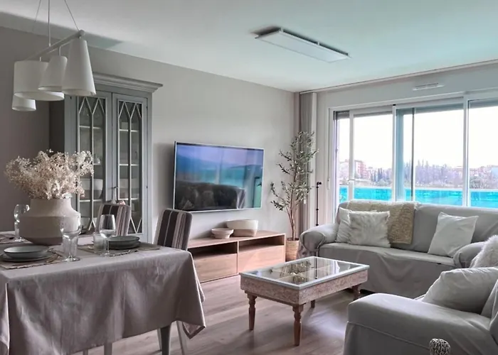 Apartman El Balcon Del Ebro By Alogest- Vistas, Piscina Y 2 Parking Zaragoza